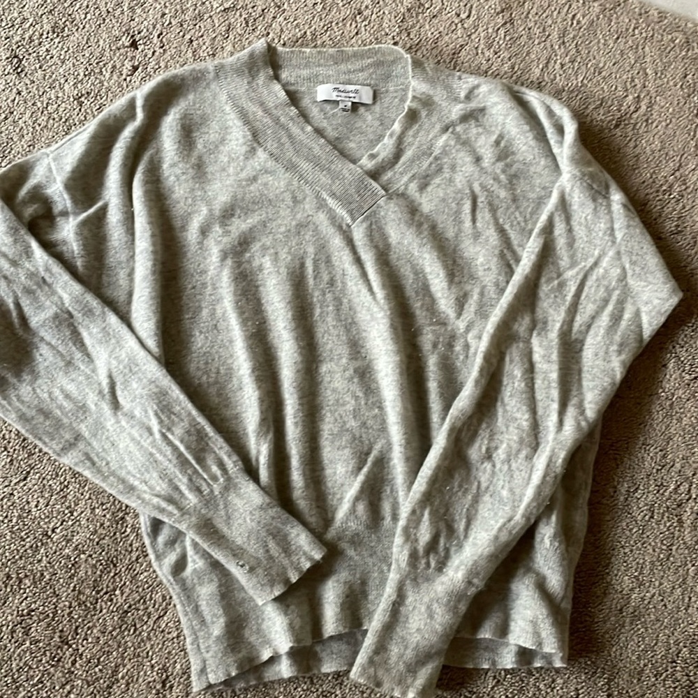 Madewell cashmere v-neck sweater